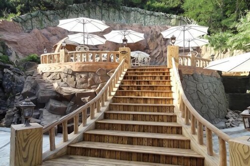 Longyuan Holiday Hot Spring Hotel