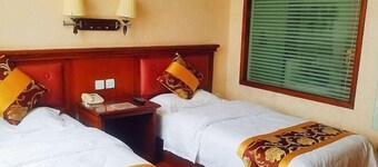 Longyuan Holiday Hot Spring Hotel