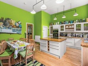 Dining - Glen Doll House - UK51266 (Kirriemuir)