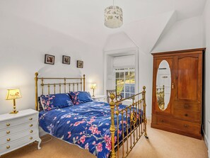 Room - Glen Doll House - UK51266 (Kirriemuir)