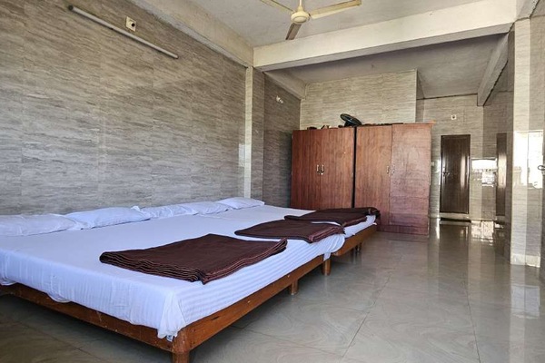 Elite Shared Dormitory