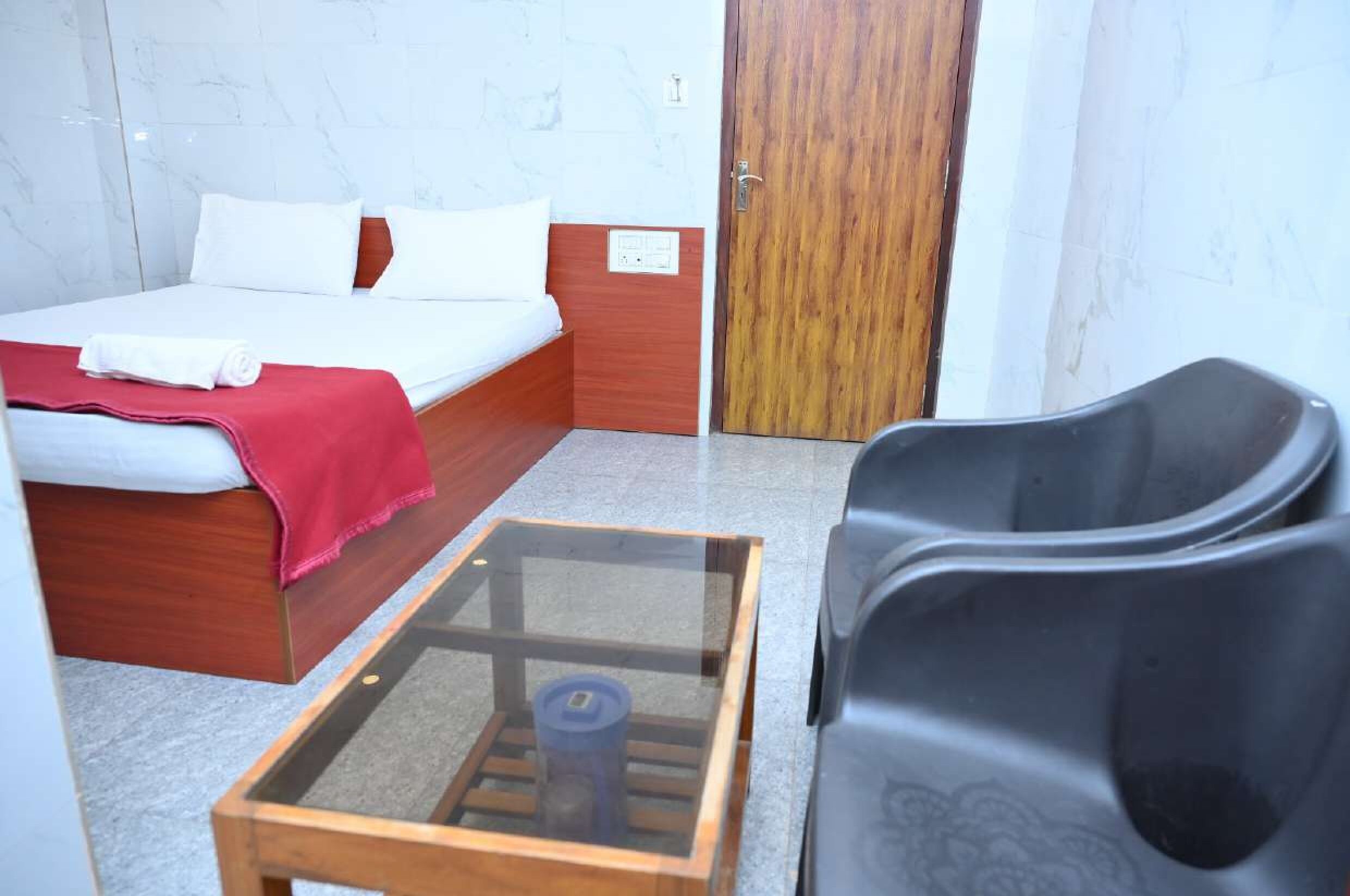 Basic Room, City View