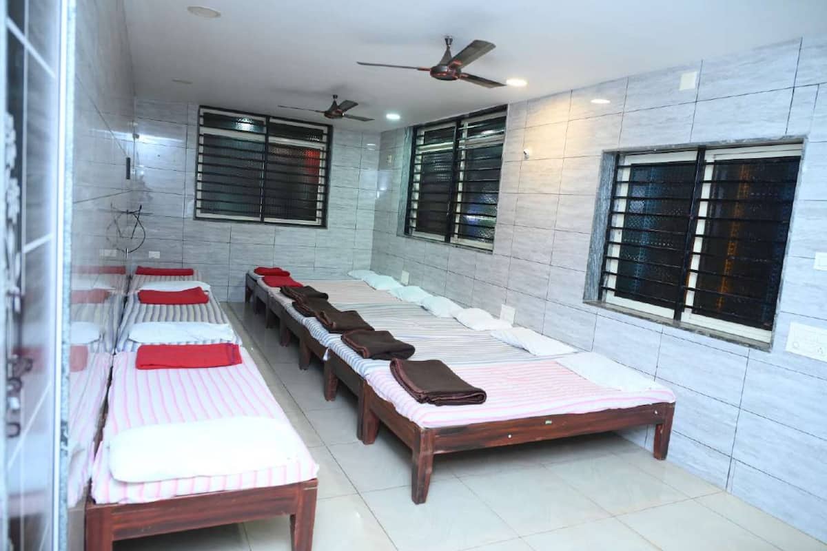 ห้องแกรนด์พักรวม