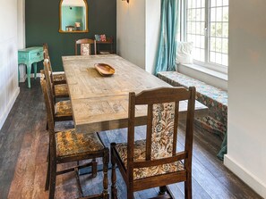 Dining - 5 bedroom accommodation in Perranporth (Perranporth)