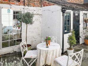 Outdoor dining - 2 bedroom accommodation in Ripon (Ripon)