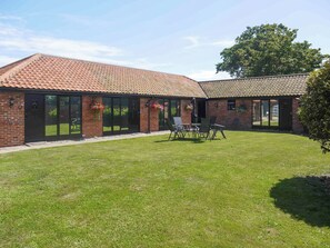 Exterior - Barn Owl Lodge 4 - UK51497 (Corton)