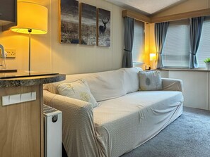 Living area - 2 bedroom accommodation in Forfar (Forfar)