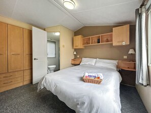 2 bedrooms, free WiFi