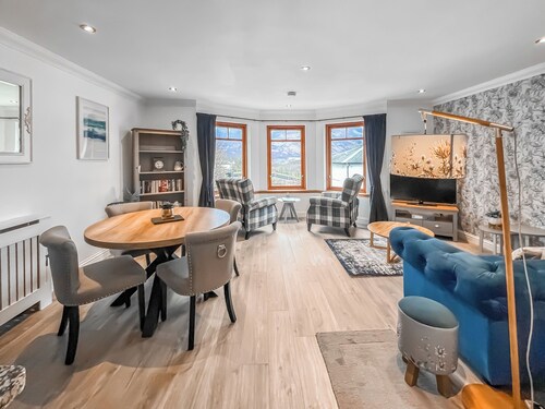 Flat 7, Canalside Apartments