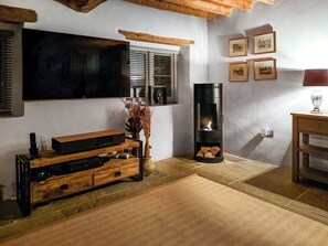 Interior - 1 bedroom accommodation in Blunsdon (Blunsdon)