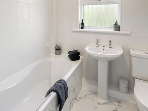 Towels - 1 bedroom accommodation in Freuchie (Freuchie)