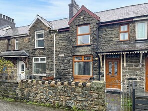 Exterior - 2 bedroom accommodation in Blaenau Ffestiniog (Blaenau Ffestiniog)