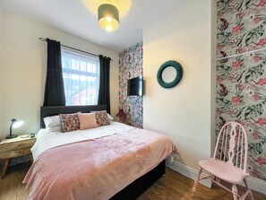 Room - 2 bedroom accommodation in Redcar (Redcar)