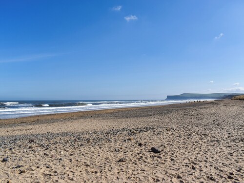 2 bedroom accommodation in Redcar