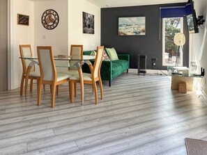 Interior - 1 bedroom accommodation in Brandon (Brandon)