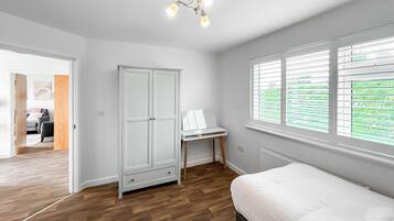 2 bedrooms, free WiFi