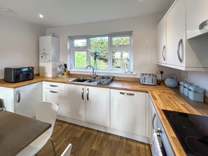 Private kitchen - Fern Lodge - UK51604 (Sunset Lakes)