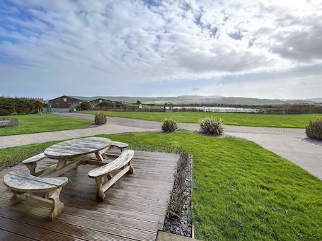 Outdoor dining. Fern Lodge - UK51604