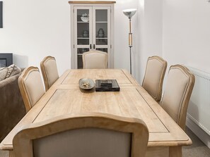 Dining - Malcolm Miller House (Alnmouth)
