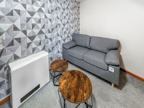 Living area - A perfect base for exploring the historic city of Lincoln. (Lincoln)