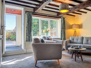 TV, fireplace - 2 bedroom accommodation in Stalmine, near Poulton-le-Flyde (Stalmine, near Poulton-le-Flyde)