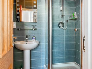 Towels - 2 bedroom accommodation in Swanage (Swanage)