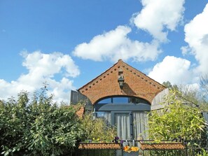 Exterior - 1 bedroom accommodation in Candlesby (Candlesby)