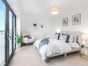 4 bedrooms, free WiFi - 4 bedroom accommodation in Leigh Sinton, Malvern Hills, Worcestershire, Worcester, Ledbury, Cheltenham, Ross-on-wye, Hereford (Leigh Sinton, Malvern Hills, Worcestershire, Worcester, Ledbury, Cheltenham, Ros)