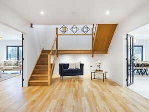 Interior - 4 bedroom accommodation in Leigh Sinton (Leigh Sinton, Malvern Hills, Worcestershire, Worcester, Ledbury, Cheltenham, Ros)