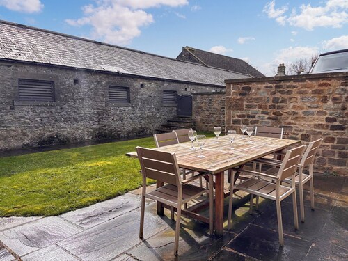 Stable Cottage - UK51669