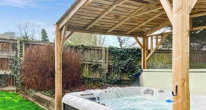 5 Schlafzimmer Unterkunft in Pudsey, near Leeds
