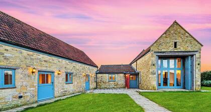 5 bedroom accommodation in Shepton Mallet