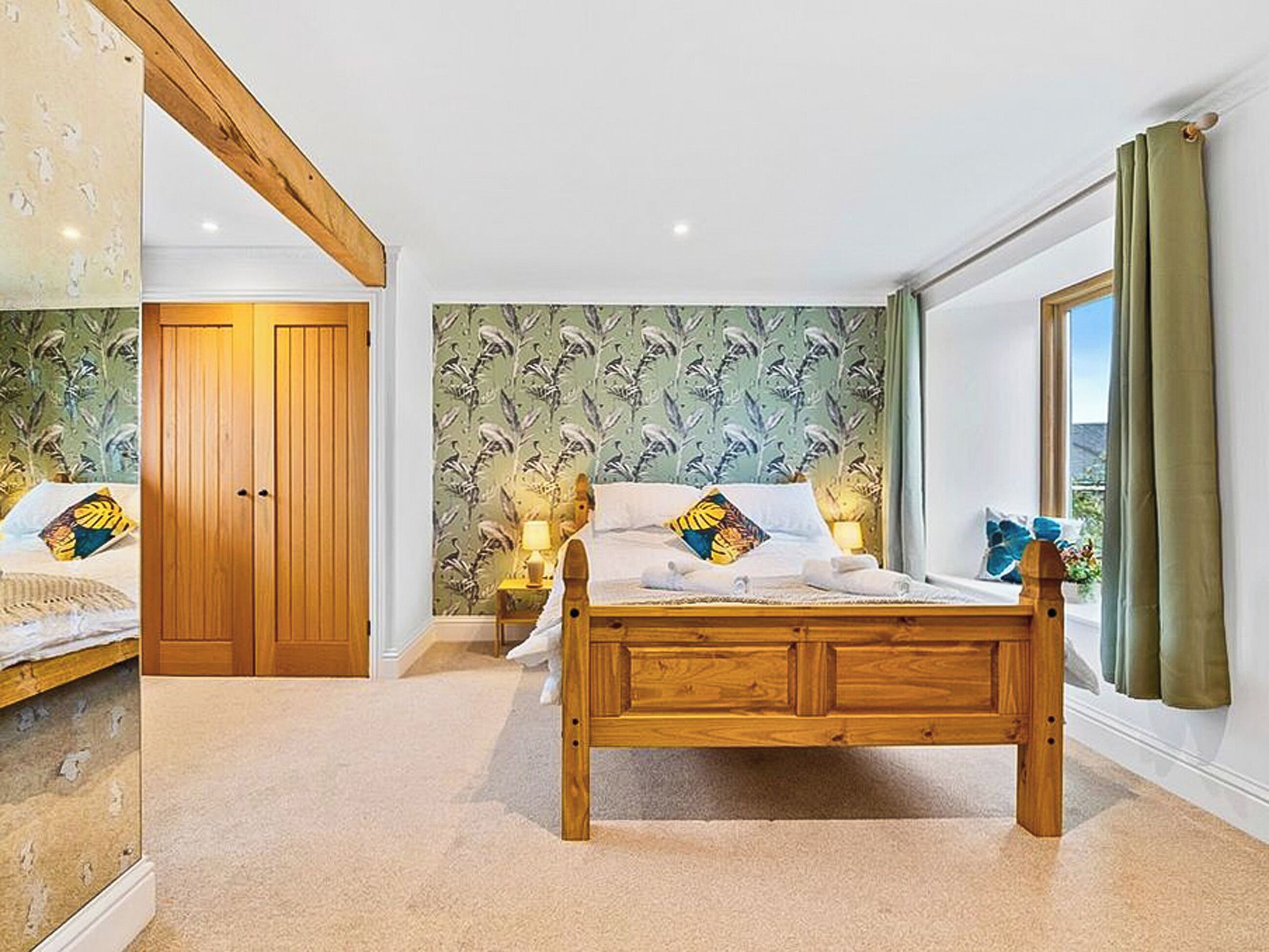 5 bedrooms, free WiFi