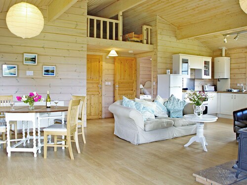 Curlew Lodge - UK51677