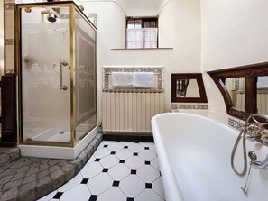 Towels - The Farmhouse - UK51690 (Llangollen)