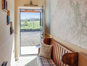 Interior - 2 bedroom accommodation in Llanarth, near New Quay (Llanarth, near New Quay)