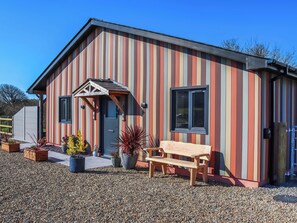 Exterior - 2 bedroom accommodation in Llanarth, near New Quay (Llanarth, near New Quay)