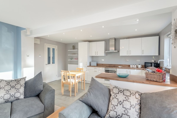 Open plan living space | Porter’s Barn, Castle Bytham, near Grantham