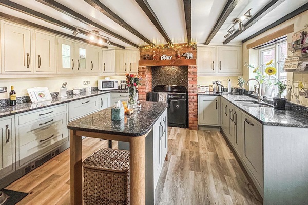 Kitchen | Walton Cottage, Walton On Trent