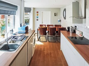 Private kitchen - 4 bedroom accommodation in Lincoln (Lincoln)
