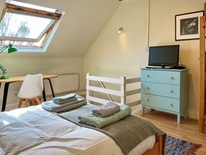 3 bedrooms, free WiFi - 3 bedroom accommodation in Glastonbury (Glastonbury)