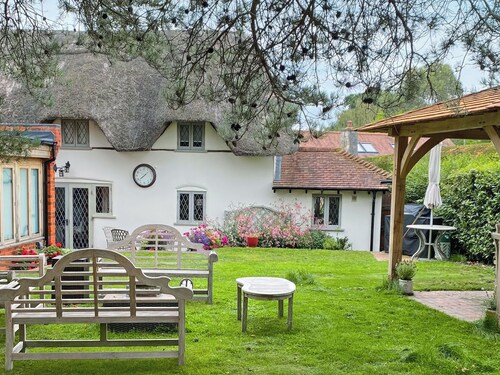 3 bedroom accommodation in Tadley