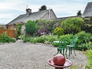 Outdoor dining - The Nook Pooley Bridge (Pooley Bridge)