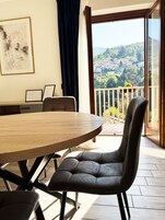 Family Apartment | Living area | Flat-screen TV