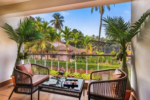 Deluxe Villa | Property grounds - Villa Plume 4-BHK Pet-Friendly Villa (Arpora)