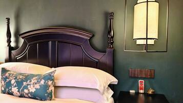 Junior Double Room, Courtyard View