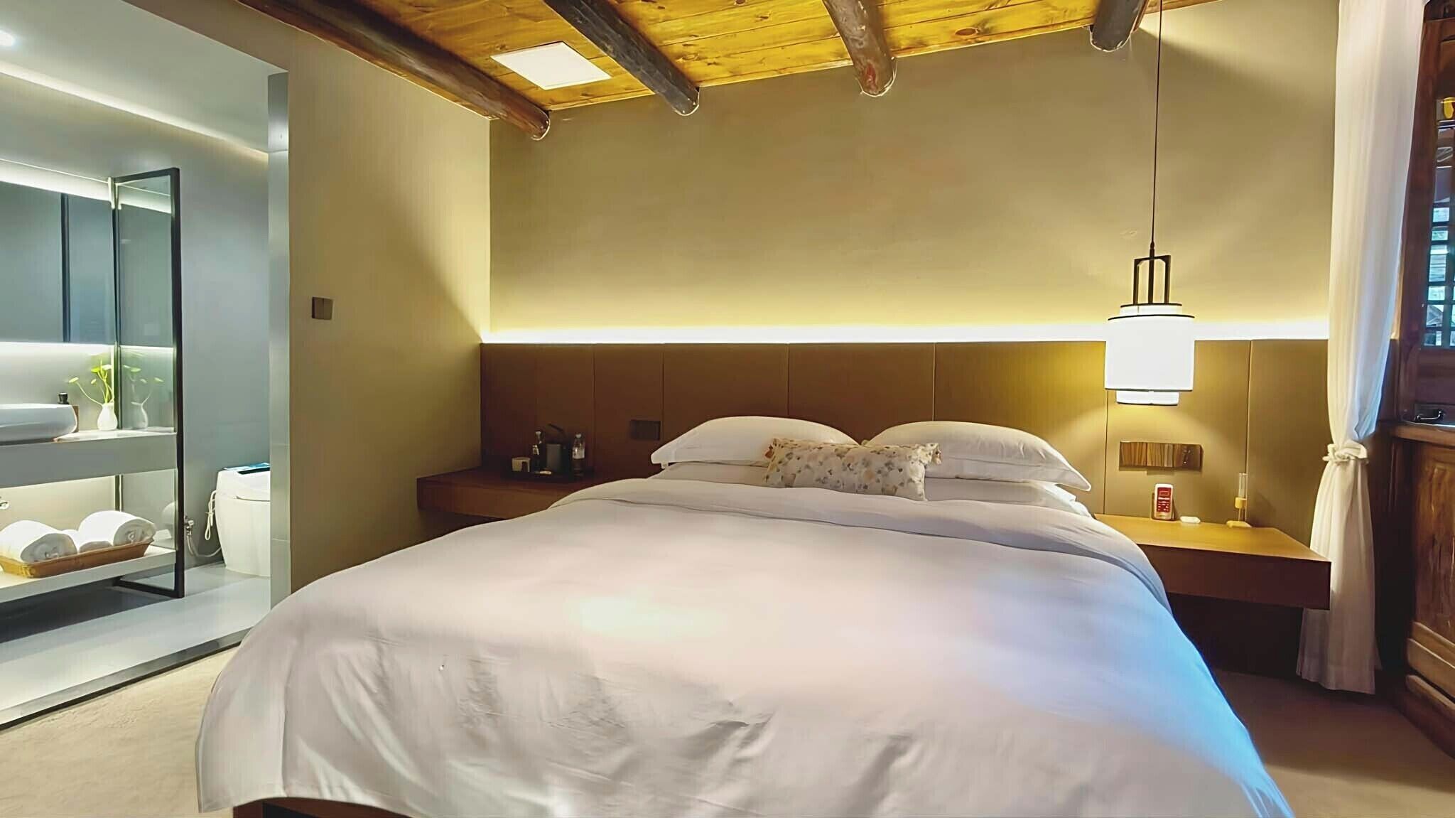 Classic Double Room, Courtyard View