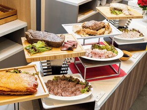 Petit déjeuner buffet