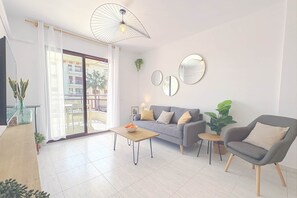 TV - 04 Caerulea - Sea View Apartment - Daimús (Daimús)