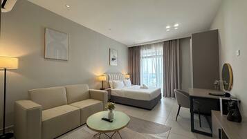 Studio, 1 Queen-Bett, Nichtraucher, Stadtblick | Wohnbereich